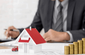 Bán nhà tìm môi giới hay tự bán?